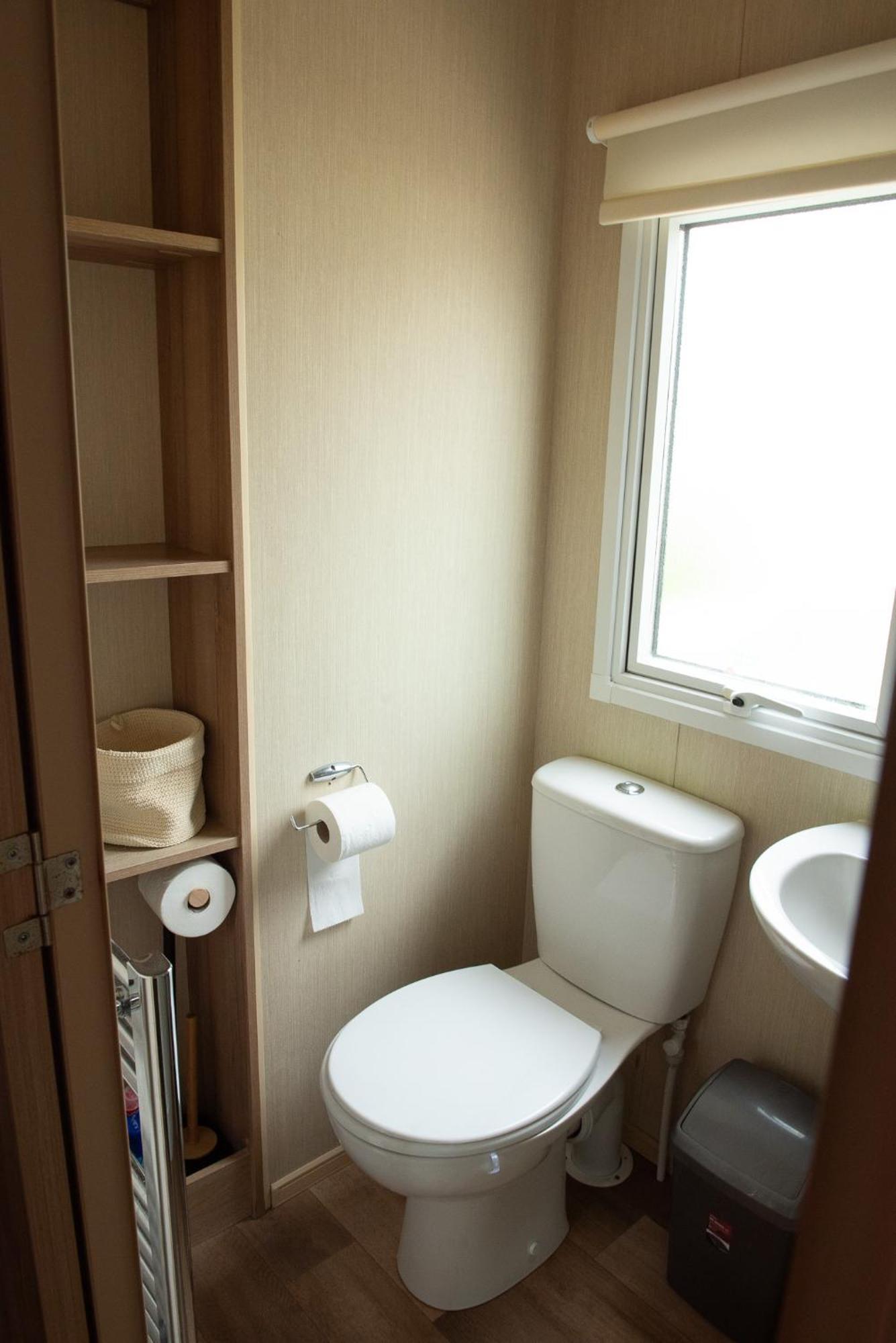 2 Bed Caravan For Hire At Golden Sands In Rhyl Extérieur photo